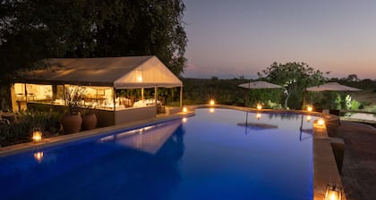 MILIMA Big 5 Safari Lodge