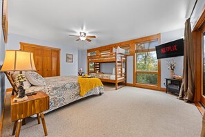 3 bedrooms, iron/ironing board, travel cot, WiFi