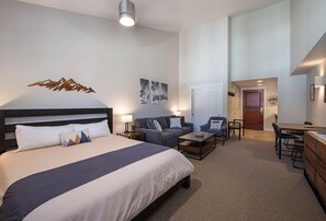 Iron/ironing board, free WiFi - Sixth Floor Studio with Village and Mountain View - Fraser Crossing/Founders Pointe Premium-Rated 4669 (Winter Park)