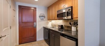 Sixth Floor Studio with Village and Mountain View - Fraser Crossing/Founders Pointe Premium-Rated 4669