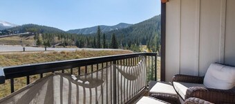 Continental Divide View Ski Condo - Fraser Crossing/Founders Pointe Premium-Rated 4564
