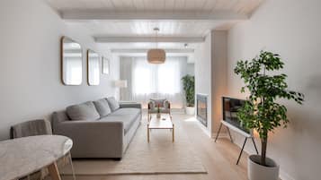 Condo, 1 Bedroom | Interior