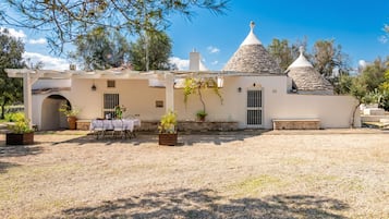 Biệt thự dành cho gia đình, nhiều phòng ngủ (Trullo Di Nonna Cecca) | Khu ẩm thực ngoài trời