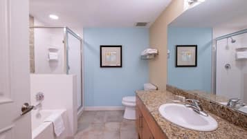 Condo, 1 Bedroom | Bathroom
