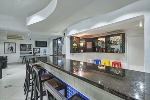 Reception - Inn & Out Sandton Park (Sandton)