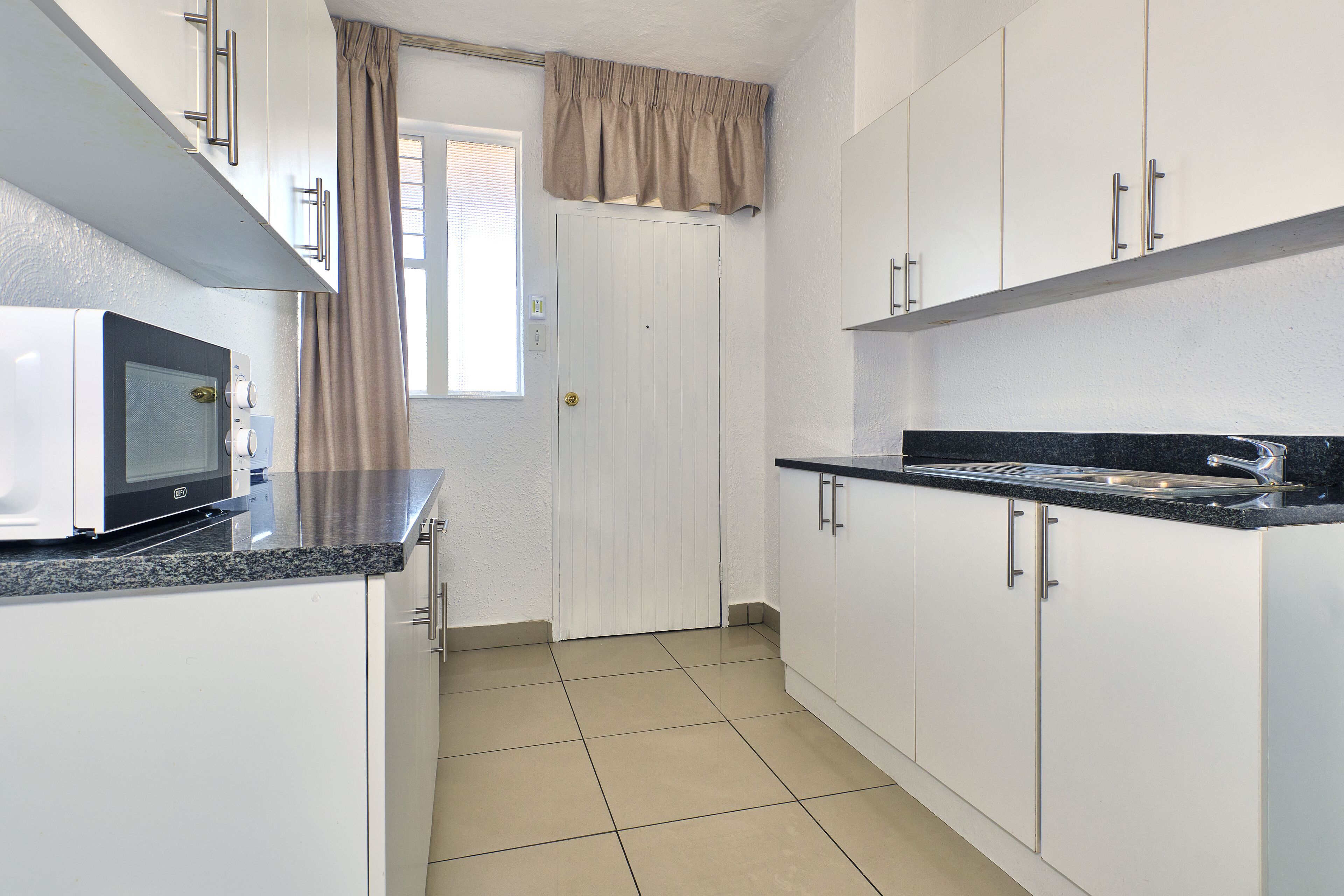 Photo - Inn & Out Sandton Park