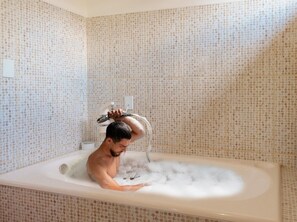 Apartment | Bathroom