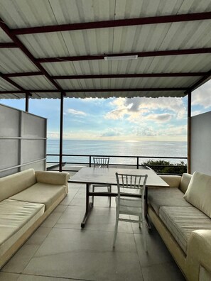 Terrace/patio - Deniz Otel (Istanbul)