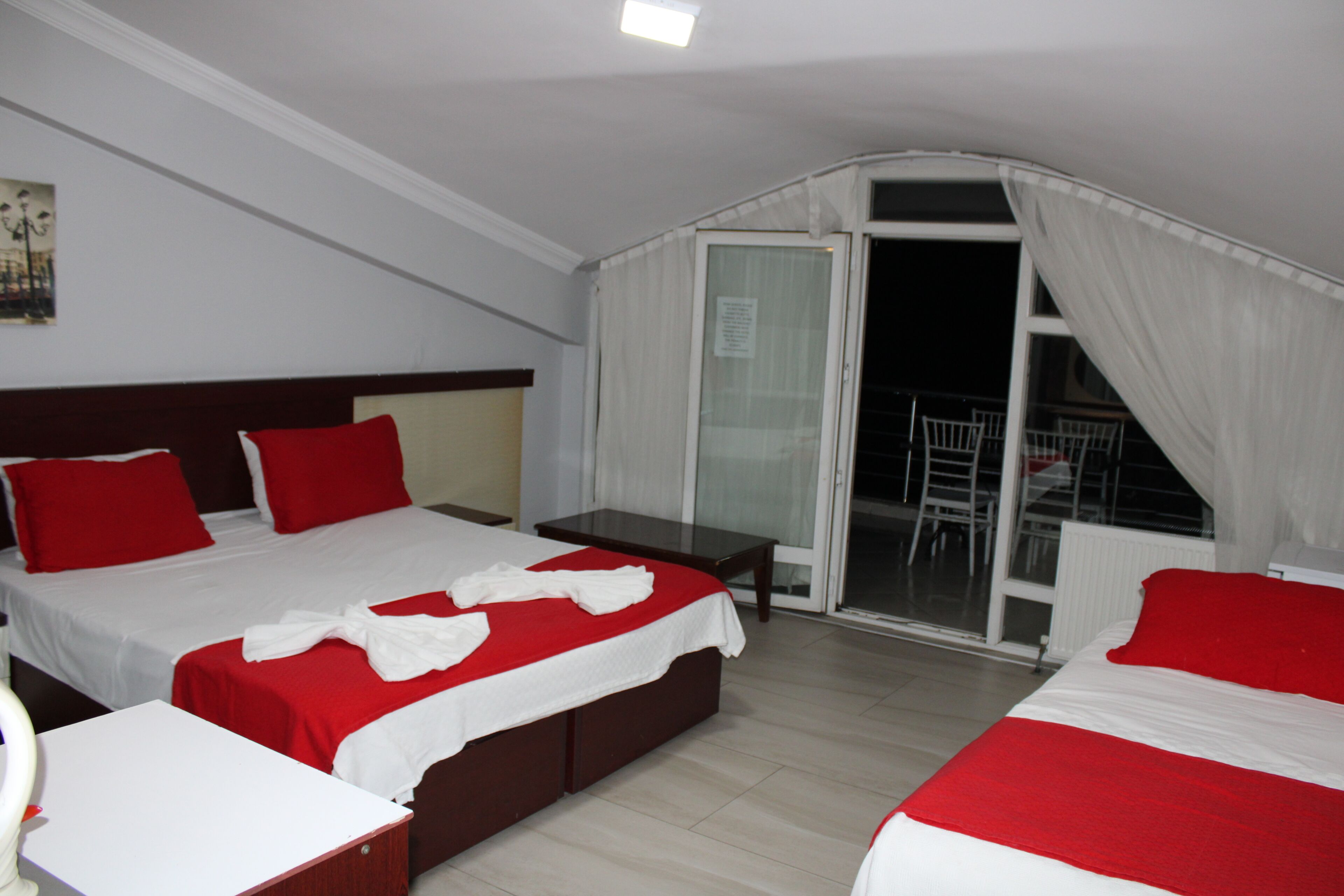 Standard Triple Room, City View | Egyptian cotton sheets, premium bedding, minibar, desk