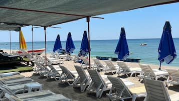 Playa privada y servicio gratuito de transporte a la playa
