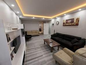 Family Condo, 2 Bedrooms, Sea View | Egyptian cotton sheets, premium bedding, down comforters, minibar - Deniz Otel (Istanbul)