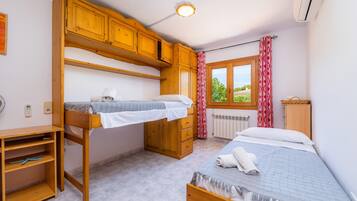 4 chambres, fer et planche Ă repasser, Wi-Fi gratuit, draps fournis