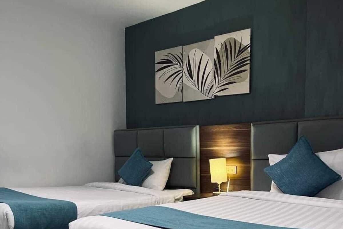 Minibar, lydisolert, wi-fi (inkludert) og sengetøy