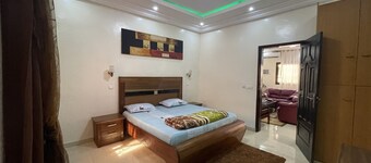 Ideal studio for couples