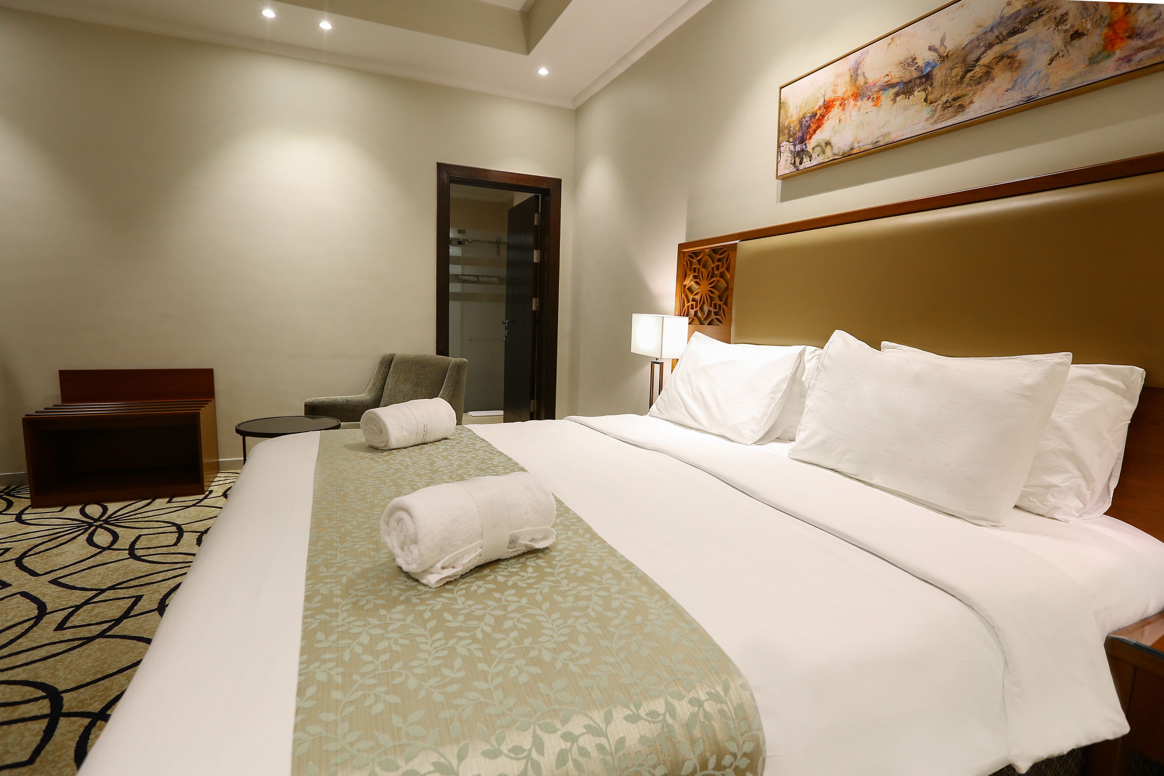 Family Suite | In-room safe, blackout drapes, soundproofing, iron/ironing board