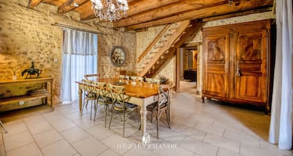 Dezie Manor Cottage and Gardens near Sarlat la Caneda