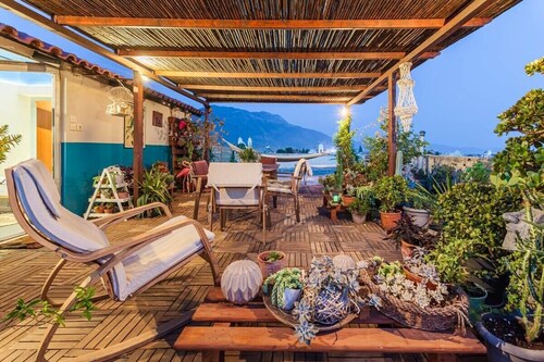 Chic Loft with Roof Garden and Panoramic View!