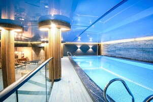 桑拿、运动按摩、按摩服务