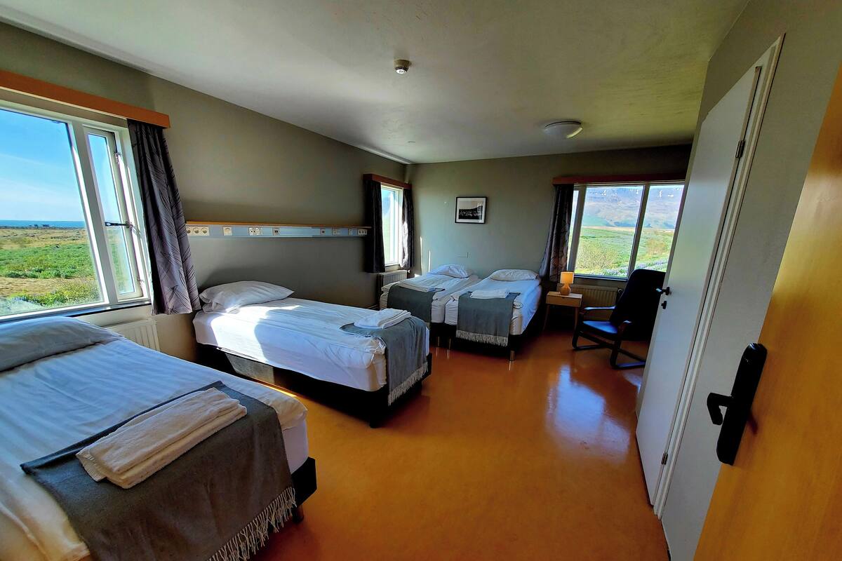 Down comforters, free WiFi, bed sheets