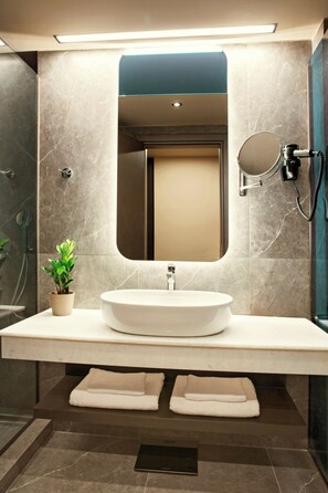 Bathroom - Zeus Essence Athens Central, Trademark Collection by Wyndham (Athens)