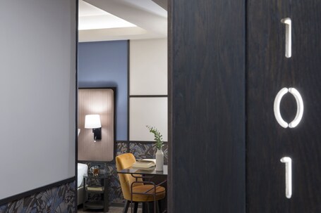 Athens Key Hotel, Trademark Collection by Wyndham - Image 10