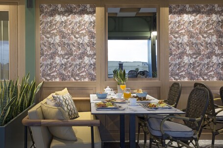 Athens Key Hotel, Trademark Collection by Wyndham - Image 26