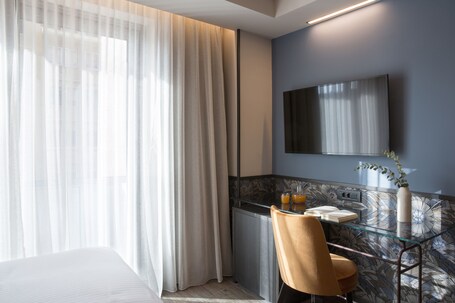 Athens Key Hotel, Trademark Collection by Wyndham - Image 23