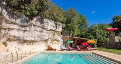 Holiday House Cave Romana