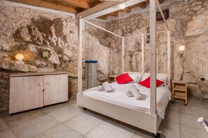 6 chambres, bureau, fer et planche à repasser, Wi-Fi