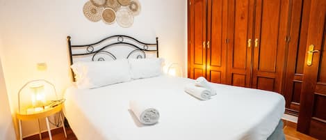 1 bedroom, iron/ironing board, free WiFi, bed sheets