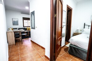 Iron/ironing board, free WiFi, bed sheets