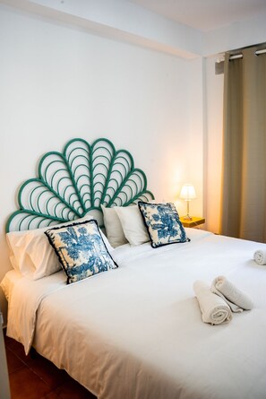 Silitysrauta/-lauta, ilmainen Wi-Fi, vuodevaatteet