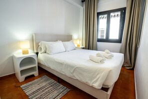 Iron/ironing board, free WiFi, bed sheets - Bermeja Village  | Apartment with Terrace (Marbella)