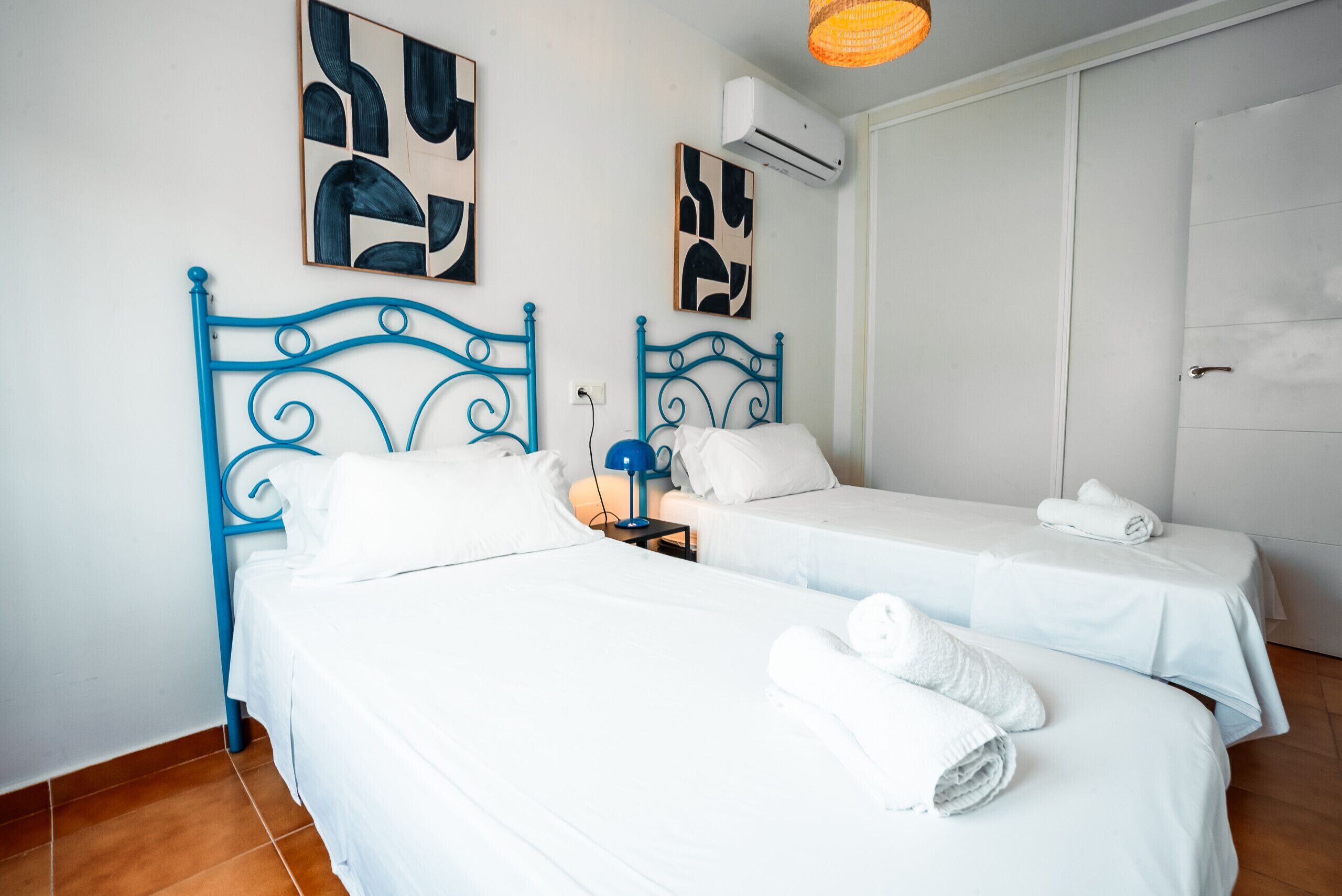 1 soverom, strykejern/-brett, wi-fi (inkludert) og sengetøy