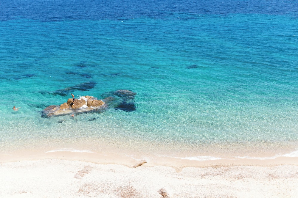Manu Mykonos Beach Villas & Bungalows