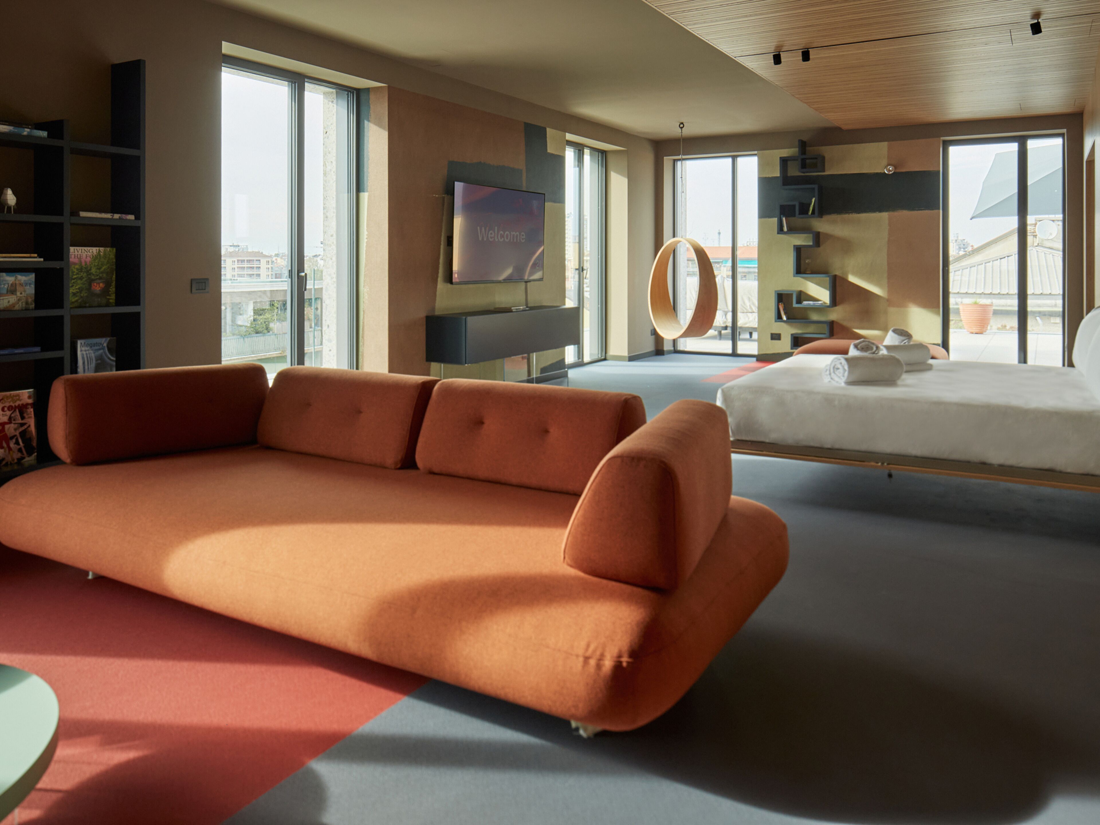 Superhero - Terrace Suite - 100 sqm PANORAMIC TERRACE | Allergikerbettwaren, Betten mit Memory-Foam-Matratzen