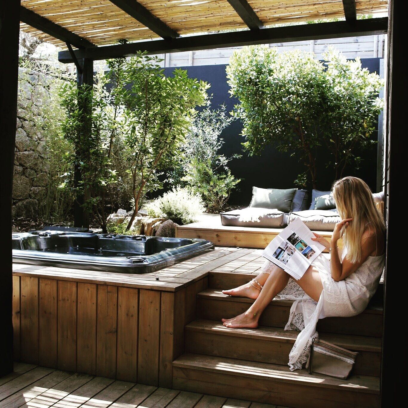 Ropa de cama de alta calidad, minibar y decoración personalizada 