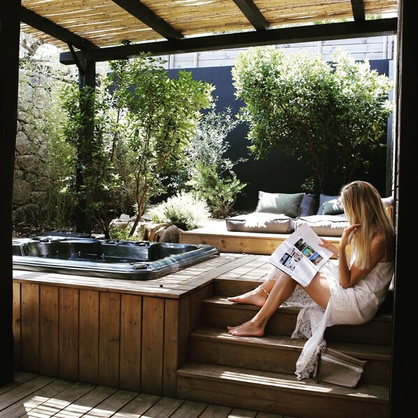 Ropa de cama de alta calidad, minibar, decoración individual