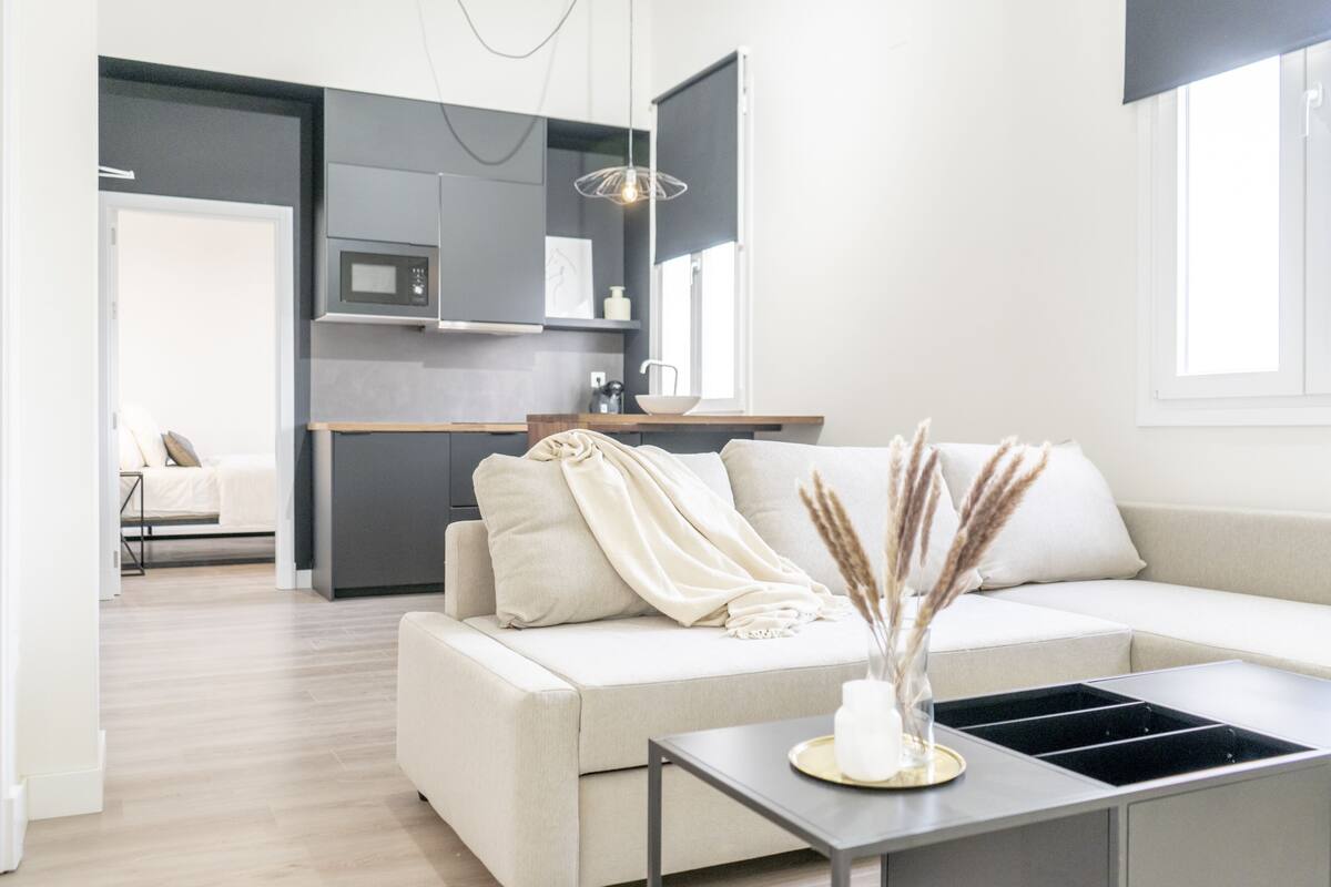 Executive Suite (Large) | 1 bedroom, blackout drapes, iron/ironing board, free WiFi