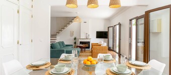 Sunaya Villa · A haven of light in Aroeira