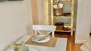 Dining - Master Suite with Private Pool (Margate)