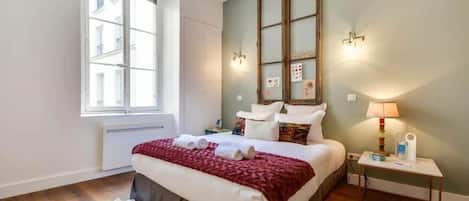 2 chambres, bureau, fer et planche à repasser, Wi-Fi