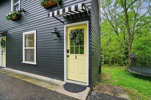 Carriage House Retreat 2