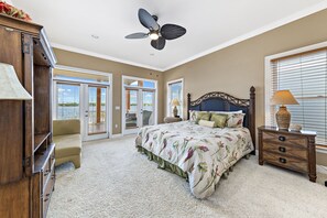 4 habitaciones, decoración personalizada y muebles diferentes 