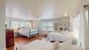 4 Schlafzimmer, Bügeleisen/Bügelbrett, kostenloses WLAN, Bettwäsche