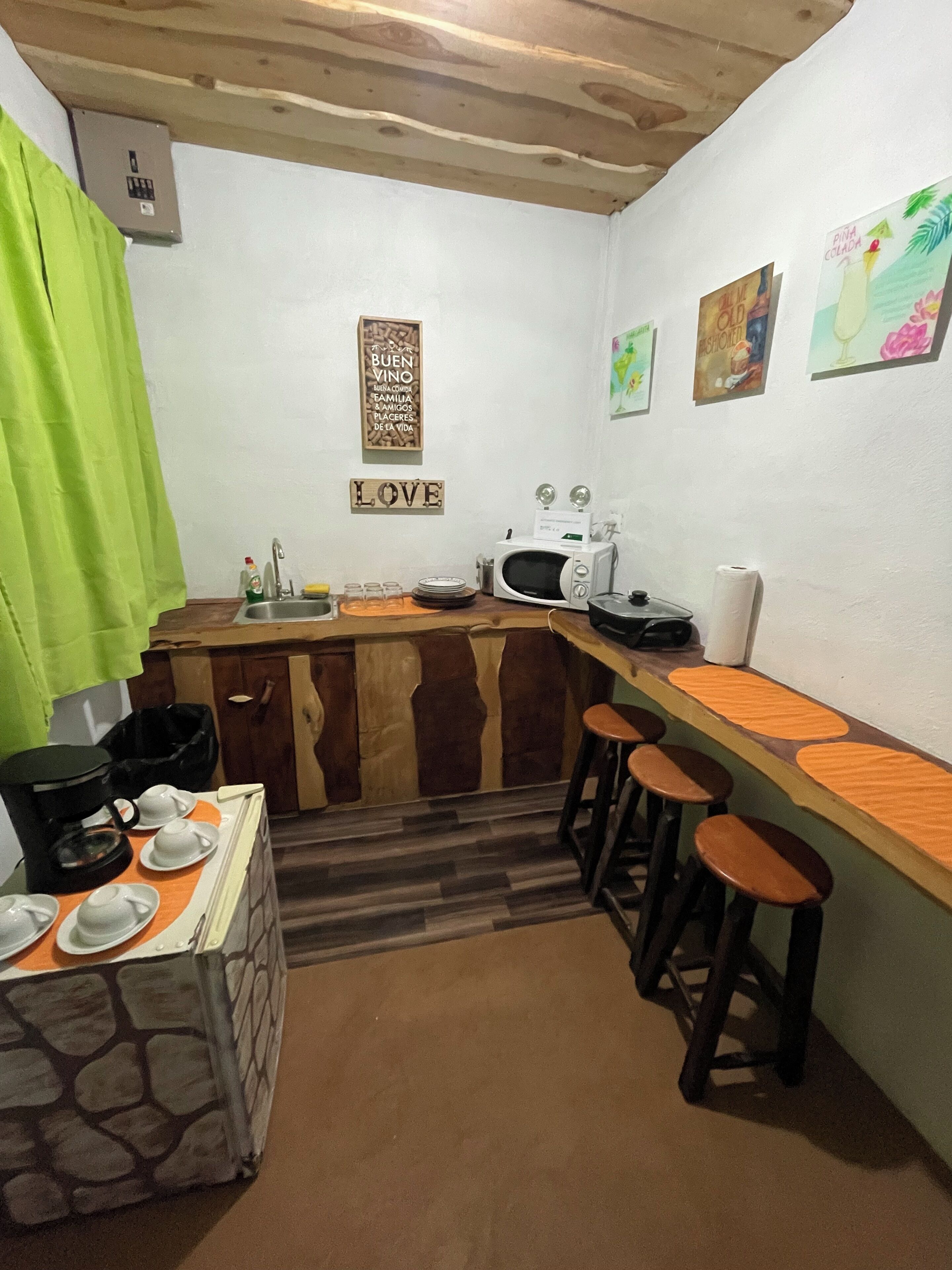 Economy Room | Living area