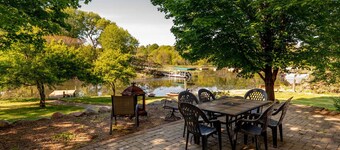 Cozy Home On A Marina- Guest House & Game Room