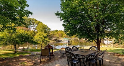Cozy Home On A Marina- Guest House & Game Room