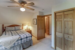 3 chambres, fer et planche à repasser, Wi-Fi gratuit, draps fournis