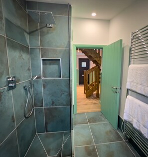 Shower, towels, soap, shampoo